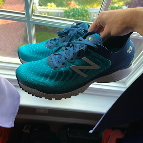 New Balance 860s (New) - Picture 2 of 5